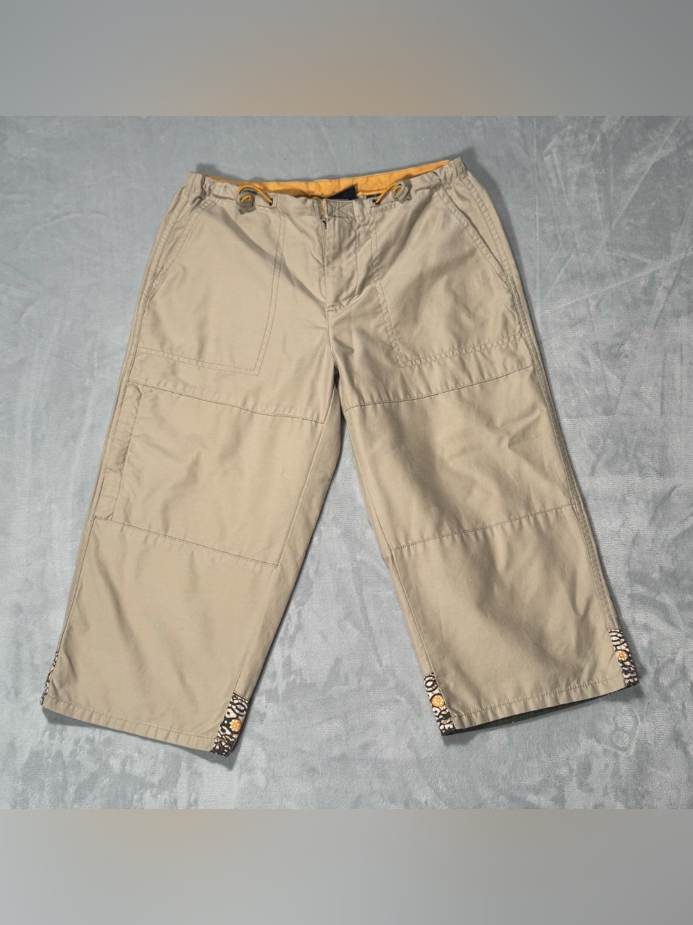 American Eagle Outfitters Women’s Size 4 Khaki Crop Capri Utility Pants Y2K